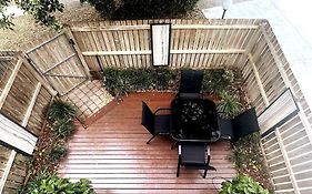 A Touch Of Lux In The Redlands!